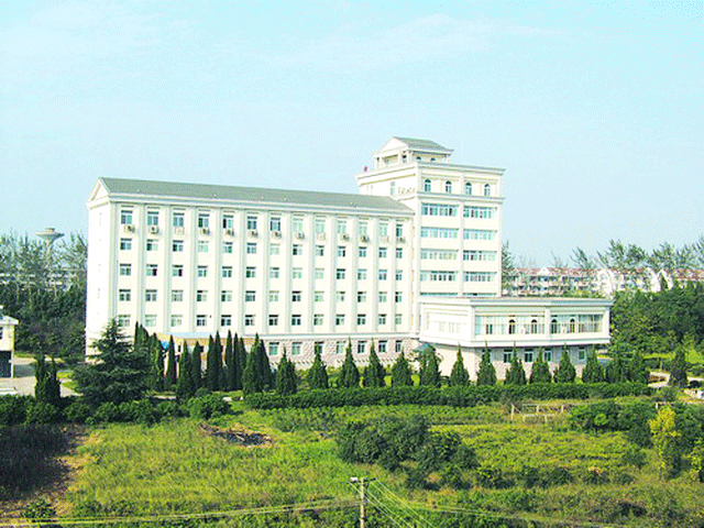 F . 中国科学院合肥物质研究院