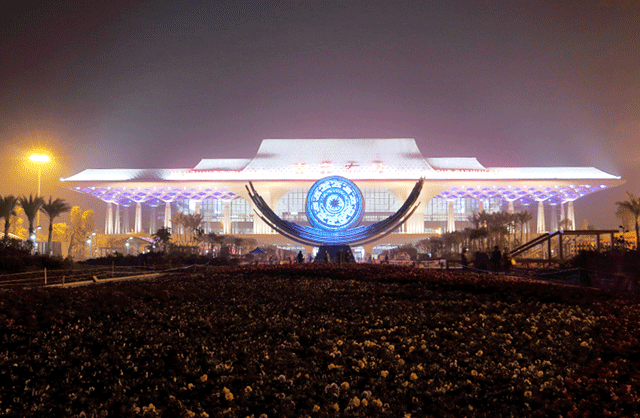 G . 广西南宁东站