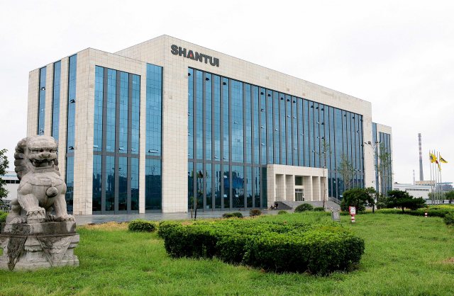 H . 山东山推工程机械股份