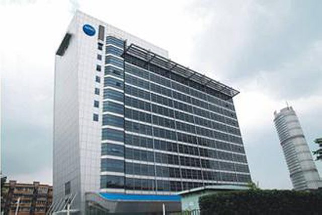 J . 江苏南京汽车