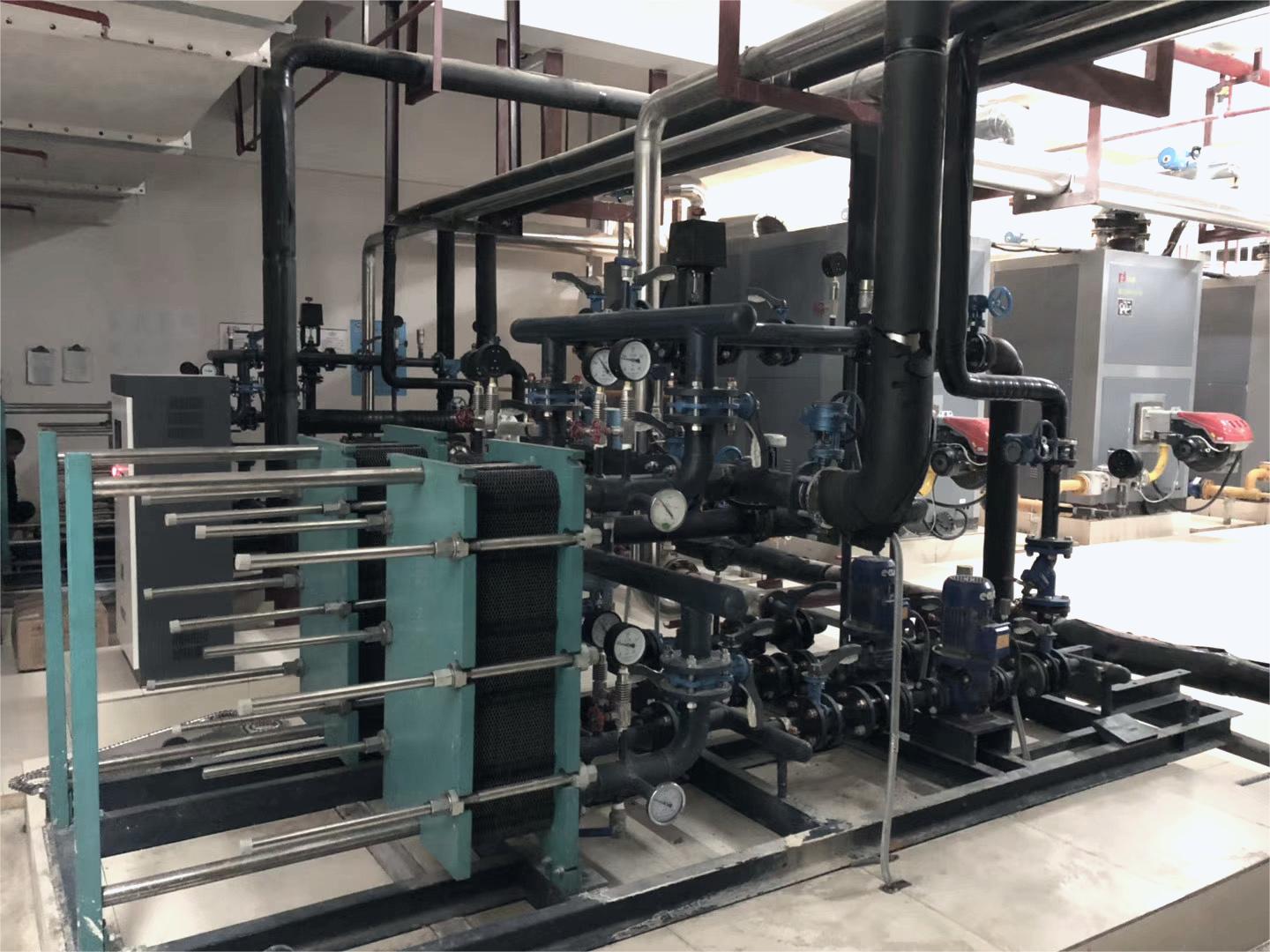 E . 云南香格里拉独克宗花巷酒店