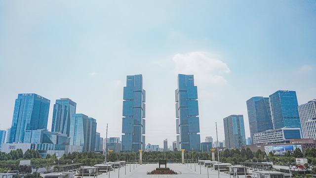 D . 河南郑州绿地中心