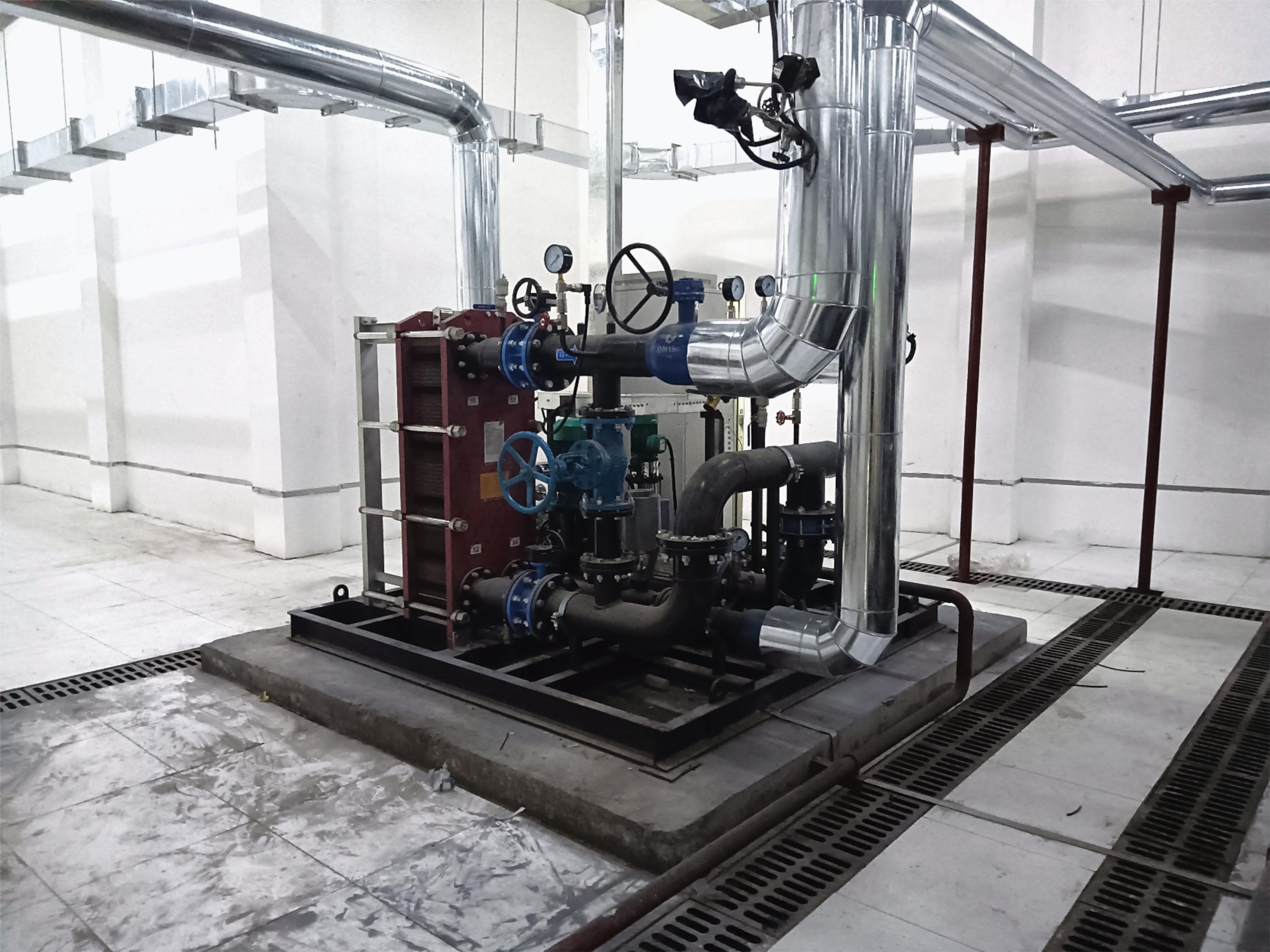 A . 内蒙古呼和浩特金地名峰二期-1