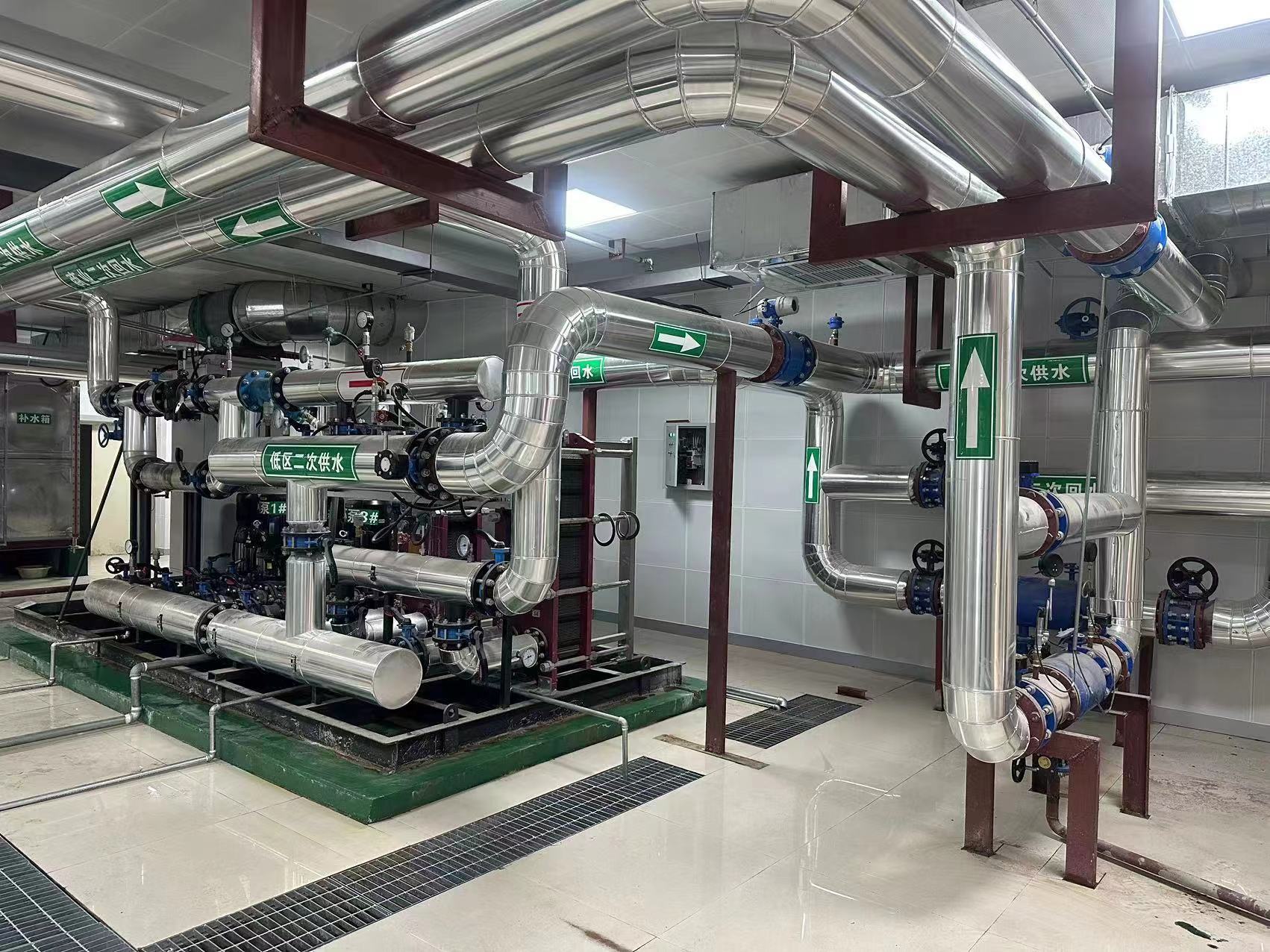 C . 陕西延安杨家湾棚户区