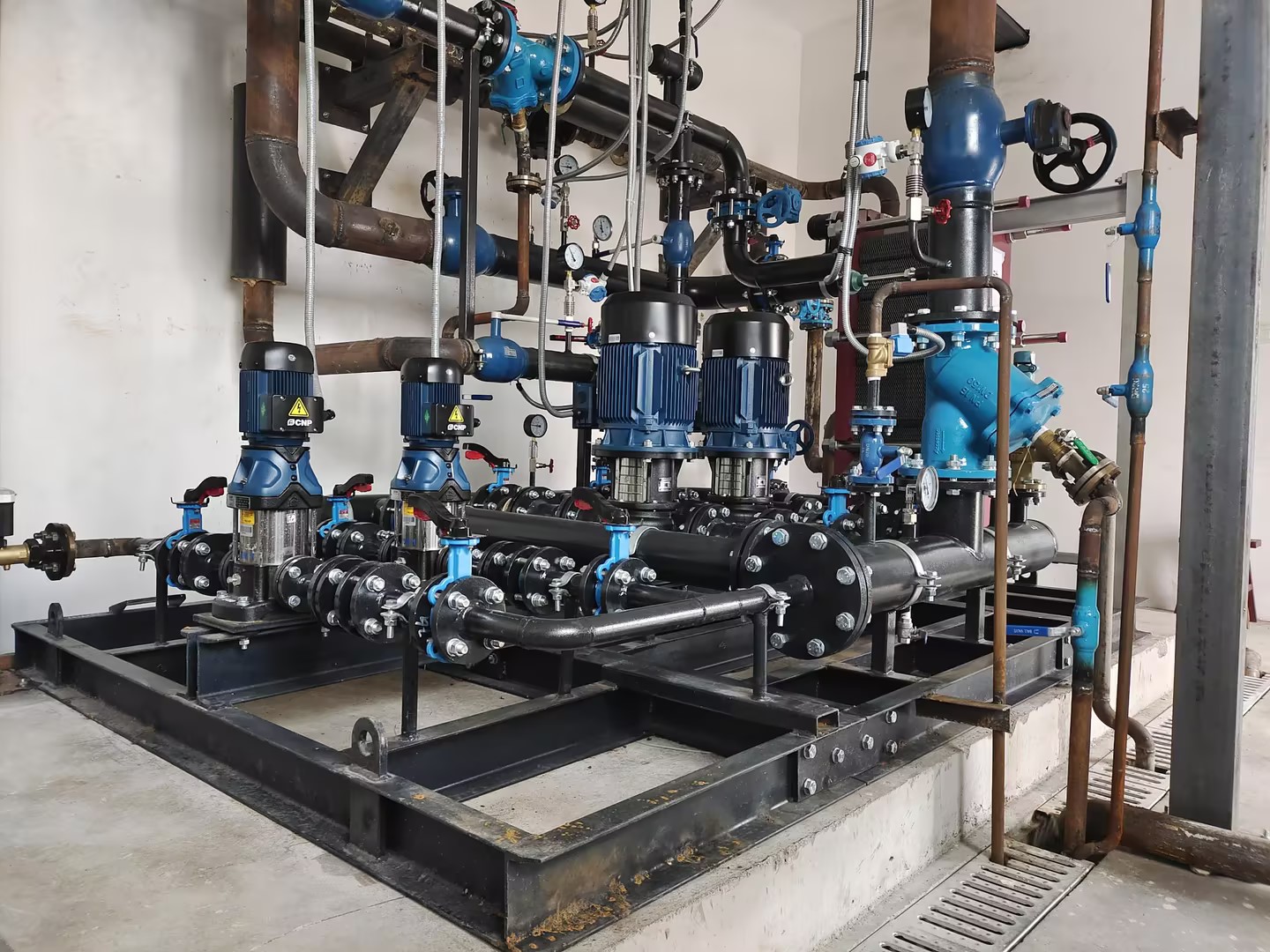 C . 山西晋城丹河新城三供运营管院村