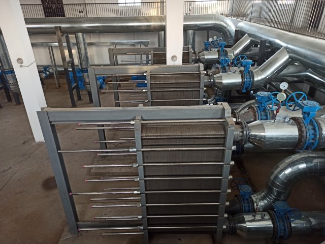 C . 新疆吐鲁番高昌区隔压站-2